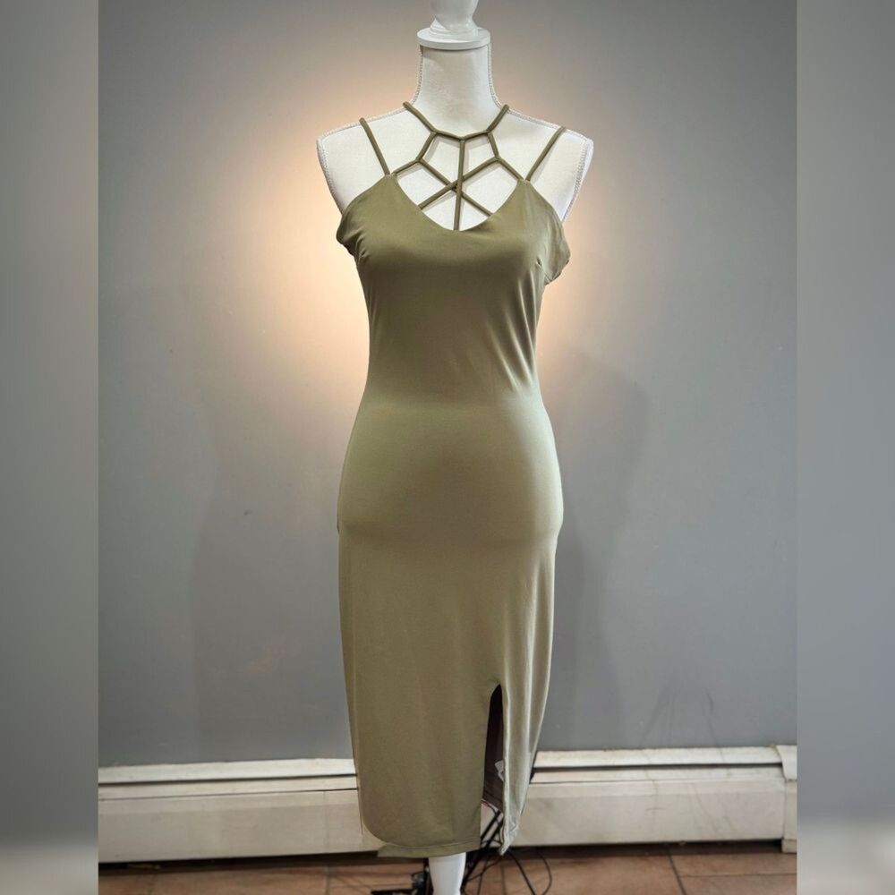 Green Streetwear Society Strappy Midi Dress Size M EUC